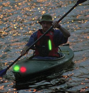 Zusatzbeleuchtung für Navigation bei Nacht