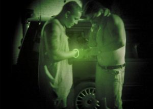 bracelet IR marquage personnel infiltré